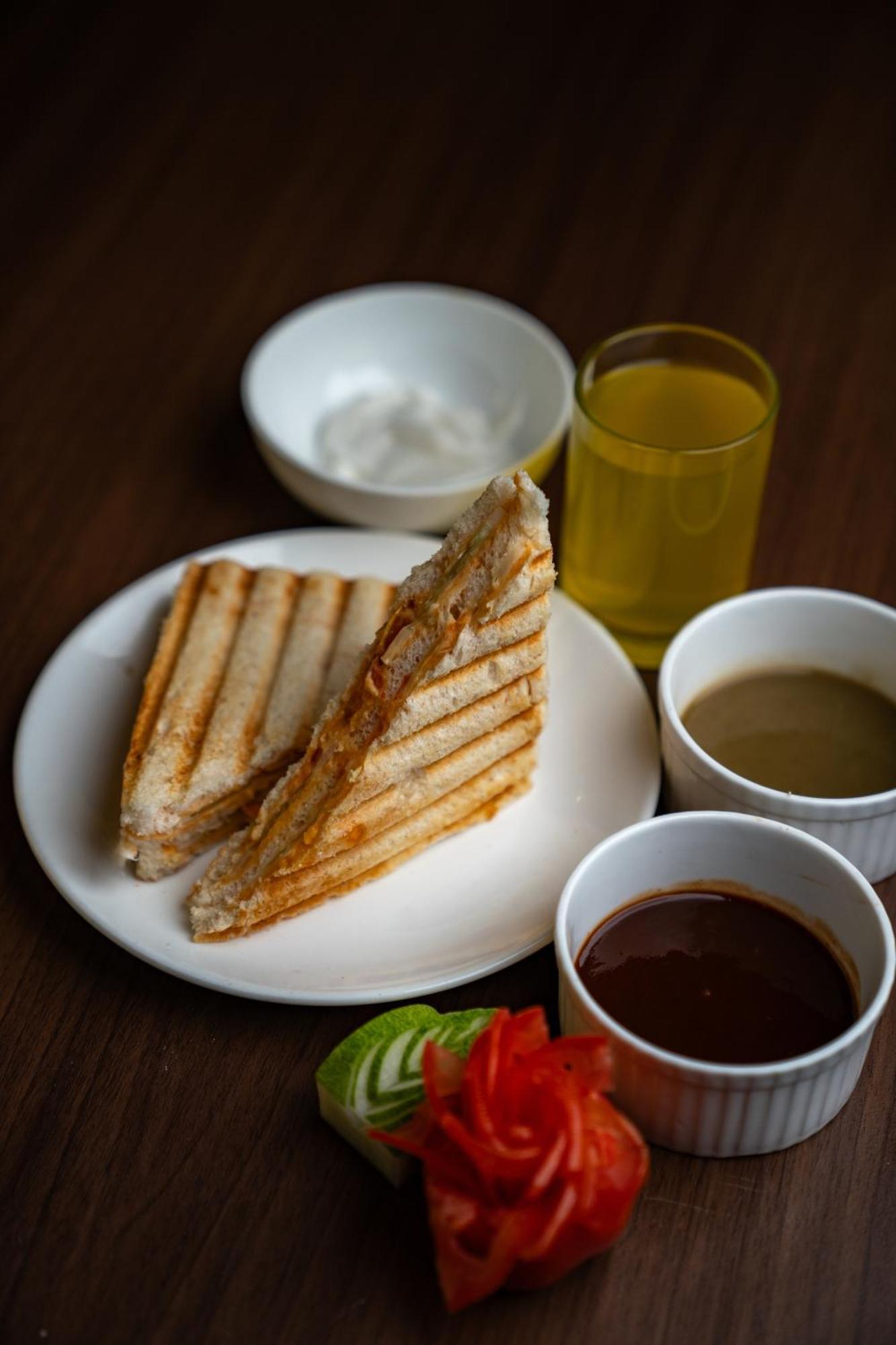 Muscatel Nirvana - At The Mall Road Darjeeling  Bagian luar foto